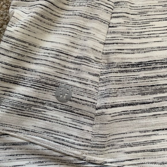 Lululemon Outrun the Elements Long Sleeve - Picture 7 of 14